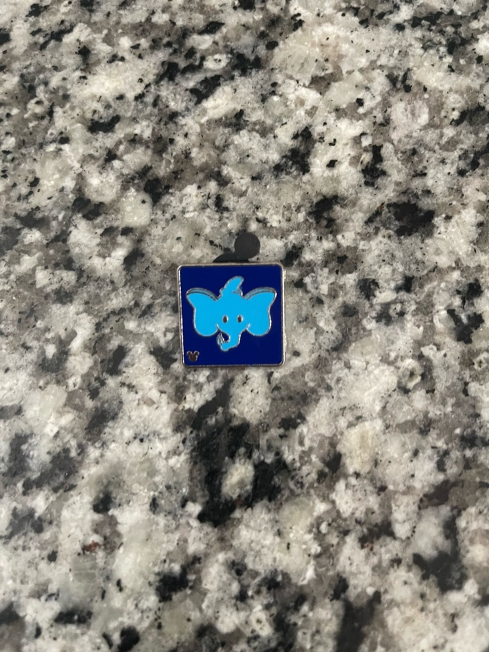 Dumbo the Flying Elephant Hidden Mickey – Attraction Icons (2017)